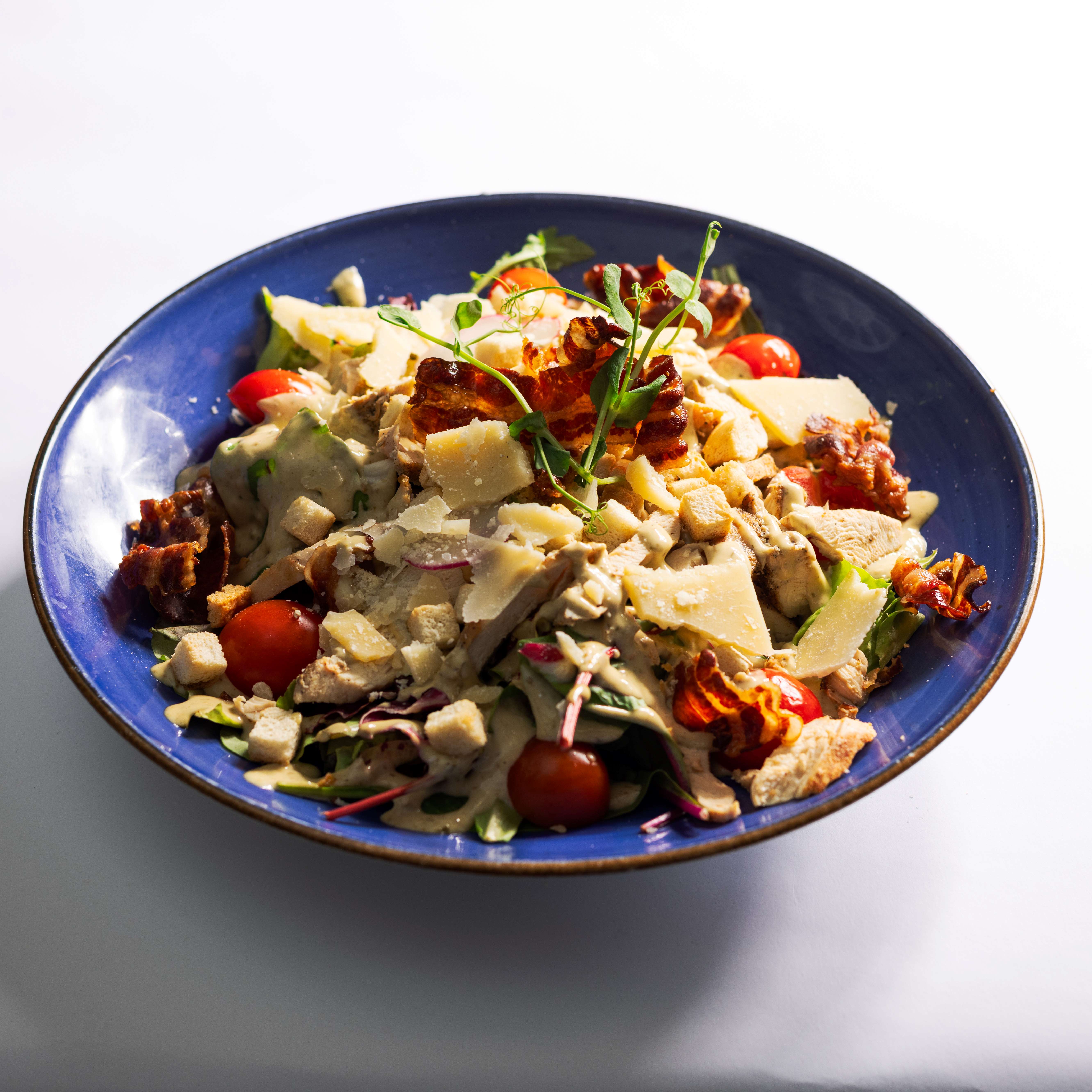 SALATA CEZAR * 767 kcal *