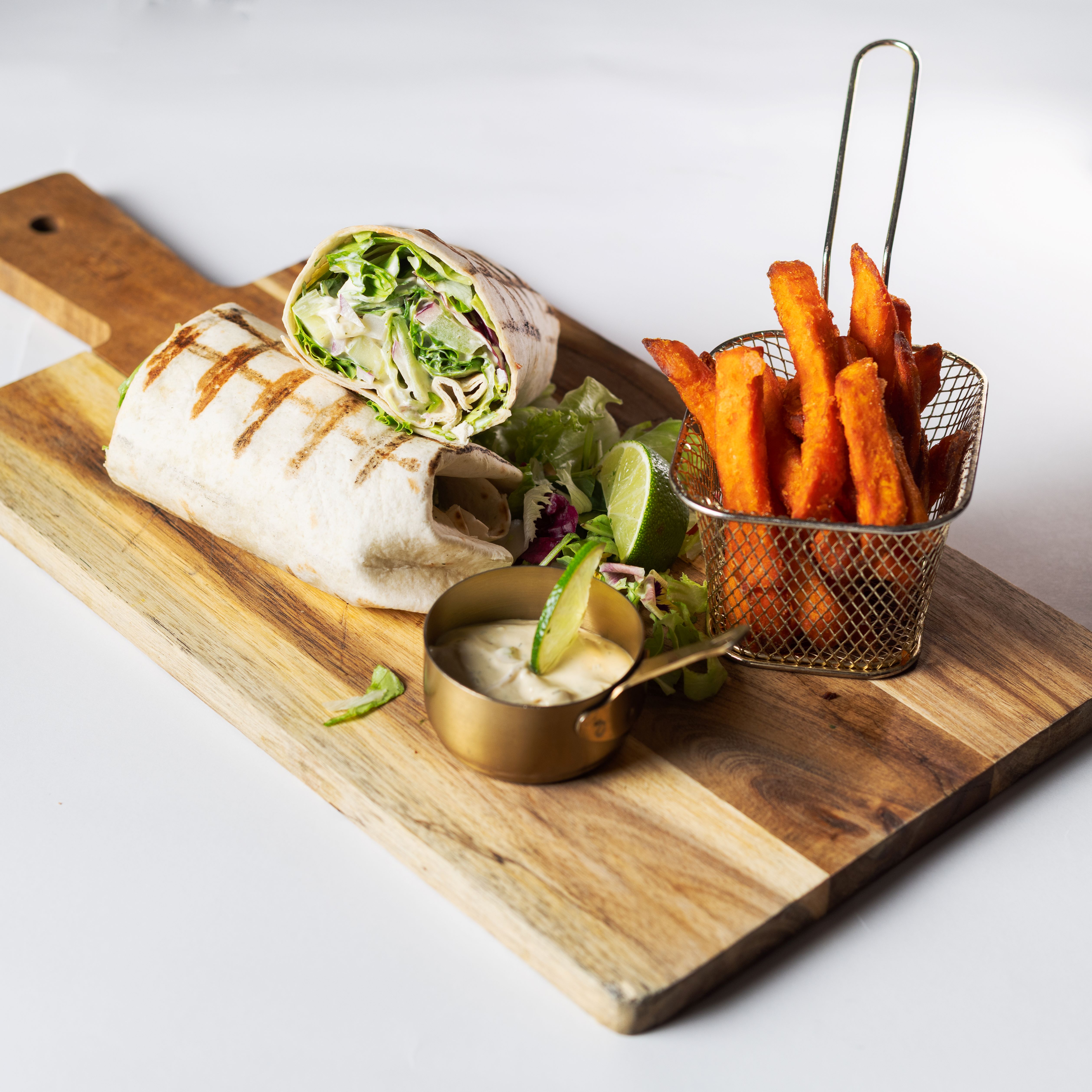 CHILL SHRIMP WRAP* 525kcal*