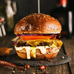 Cheese Lovers + domaći krumpirići