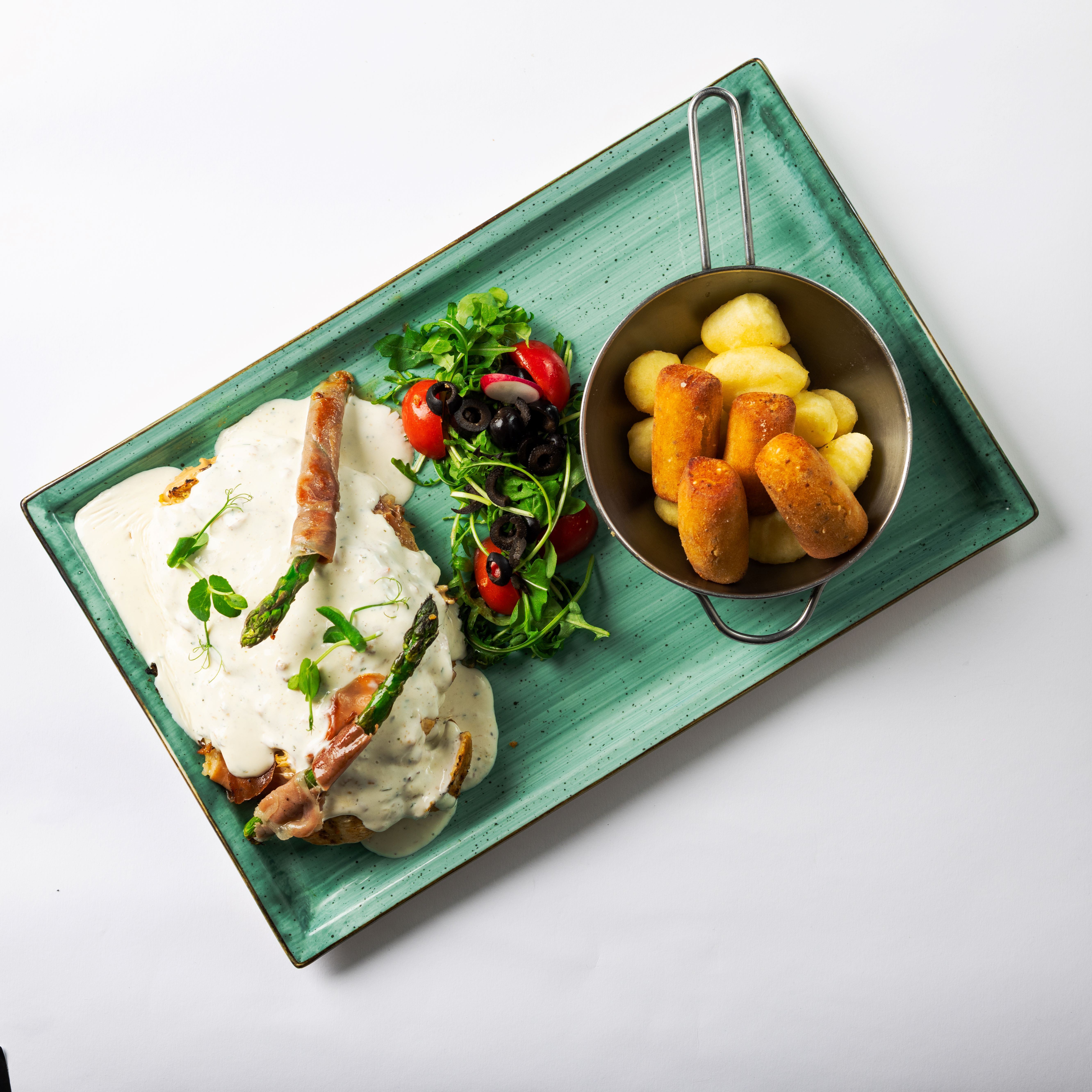 Piletina s kikirikijem